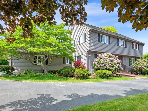 58 Weatherbee Dr, Westwood, MA 02090