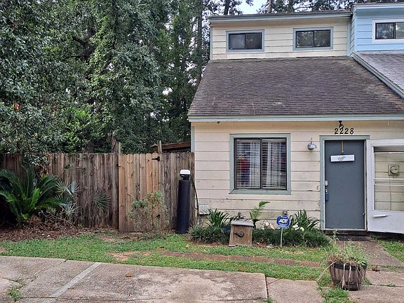2nd image of 2228 Sandpiper St