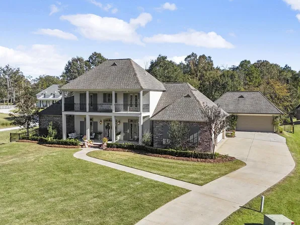 6448 Oak Cluster Dr, Greenwell Springs, LA 70739