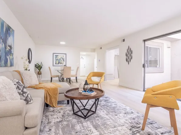 18520 Mayall St Unit H, Northridge, CA 91324