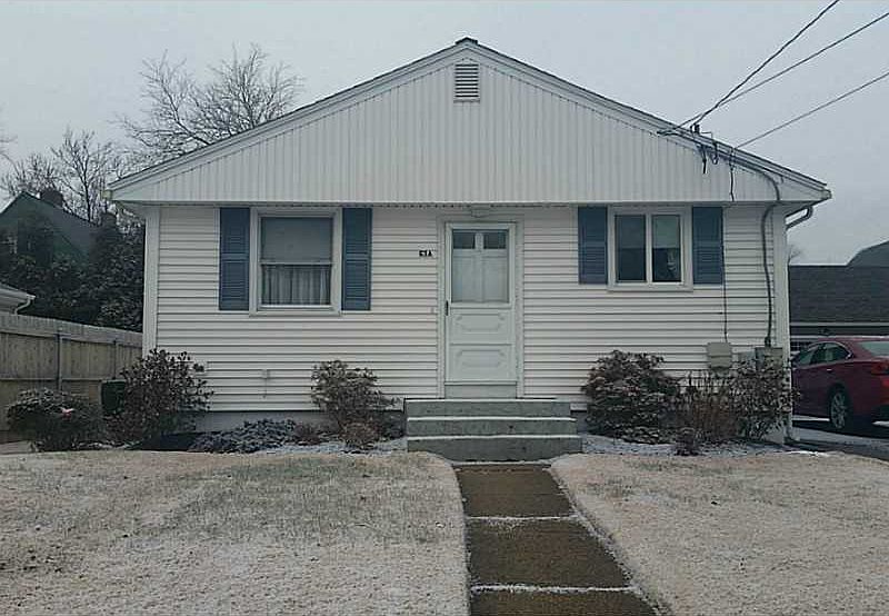 1st image of 63 A Marion Ave S