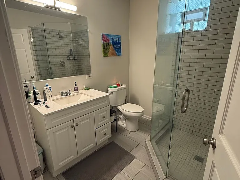 Addison 1119 — Photo 14