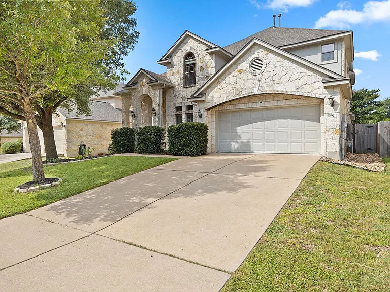 10921 Tornasol Ln — Photo 2