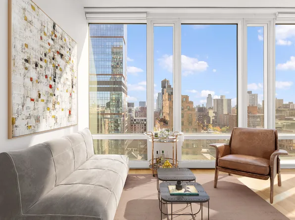 245 West 99th Street image 4 of 20