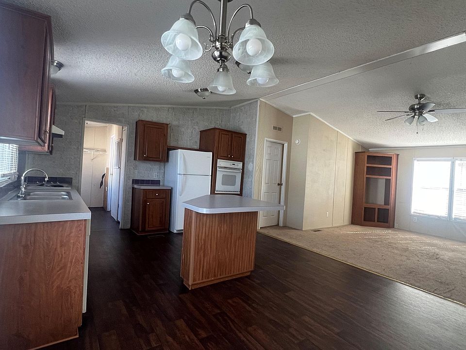 1st image of 24515 Strong Pine Dr