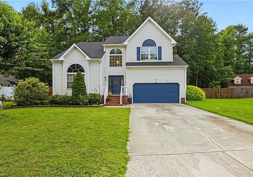 1st image of 104 Bishops Ct