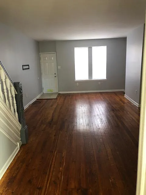 3 bed, 1.5 bath, 1140 sqft, $1,975 — Photo 3