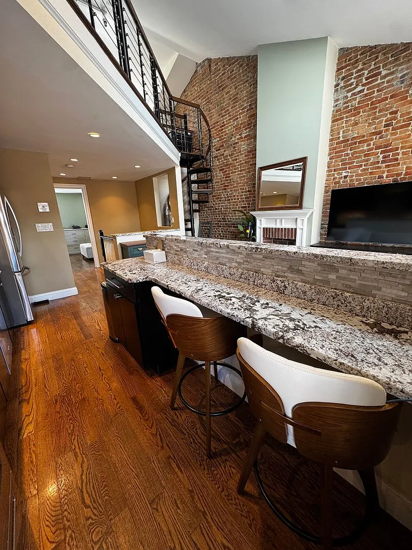 Photo 2 of 17 - 29 Worthington St #3 - Boston, MA Building Photo - 29 Worthington St #3