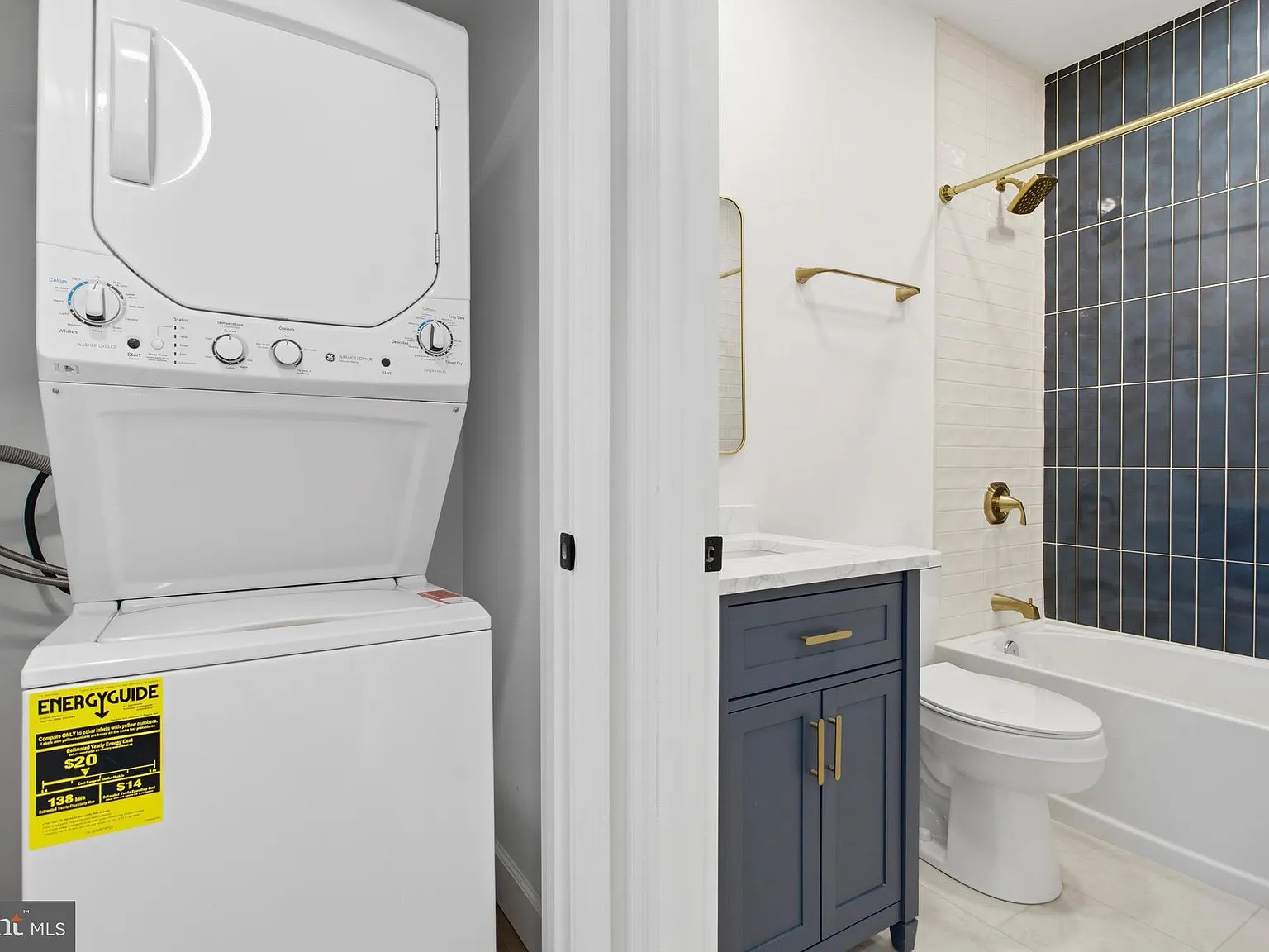 2 bed, 1050 sqft, $3,100 — Photo 4