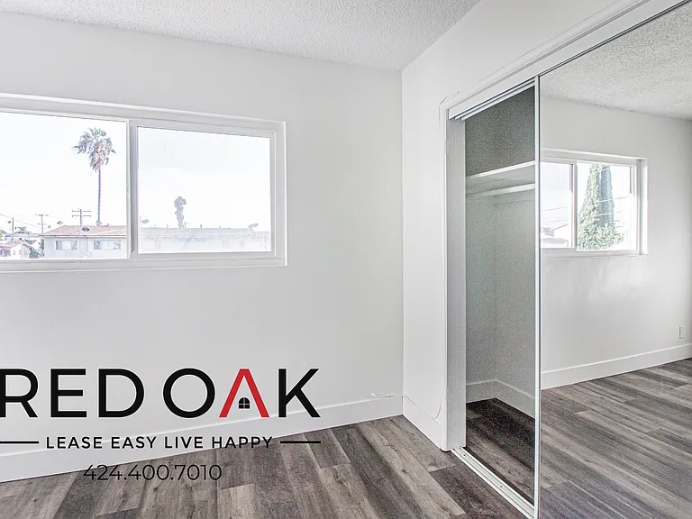 901 Centinela Ave #3 — Photo 3