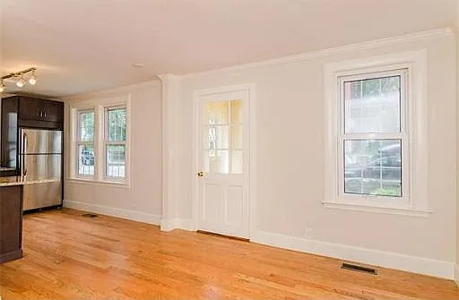 2 Braemore Rd #1 — Photo 4