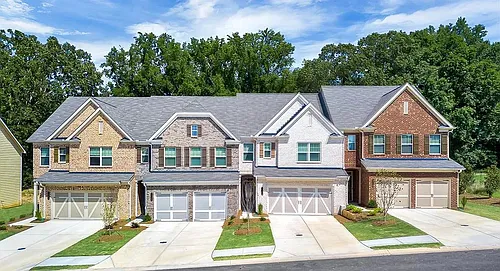 1221 Foxcroft Ln Photo 1