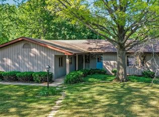 647 Aberdeen Rd, Cary, IL 60013