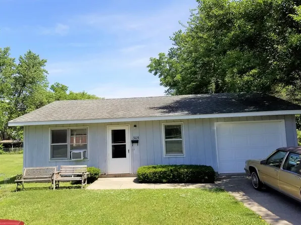 305 W 14th St, Georgetown, IL 61846