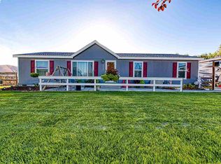 32104 Hummingbird Pr NE, Benton City, WA 99320