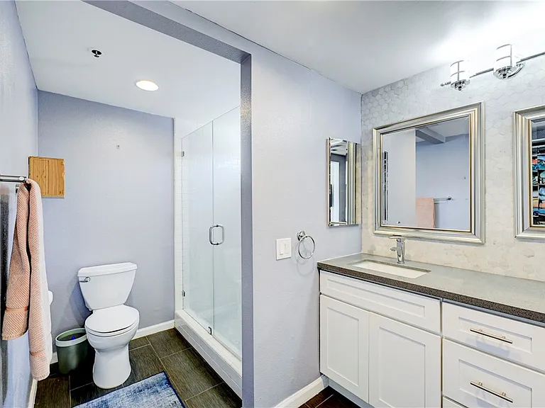 260 Victoria St #5 — Photo 23