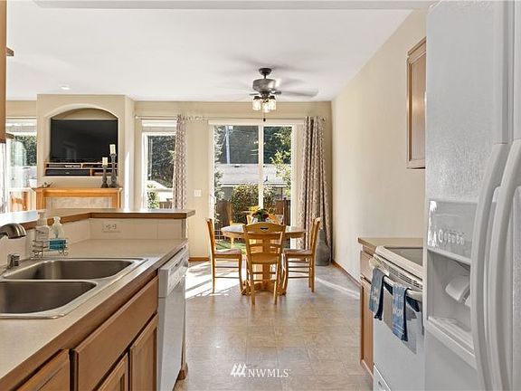 5th image of 21519 104th Street Ct E