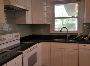 1013 Cedarbrook Rd, Cherry Hill, NJ 08034