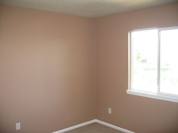 5th image of 2514 Cedar Ave