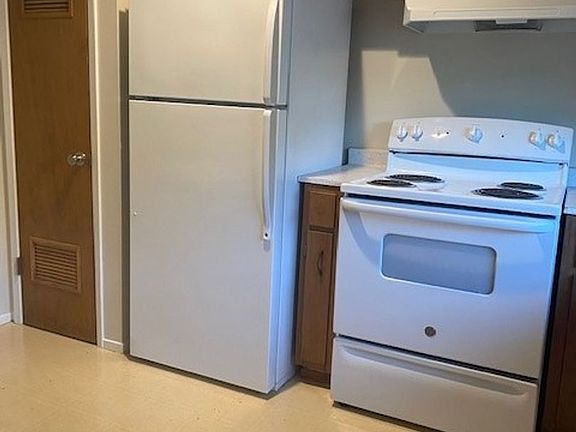 2nd image of 1050-1090 Continental St #8