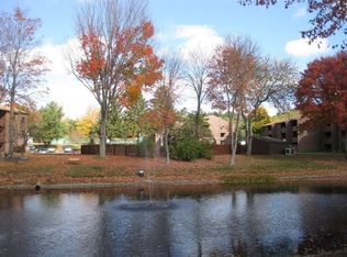 9 Davis Rd APT B11, Acton, MA 01720