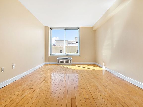 2nd image of 249 E 118th St APT 5B