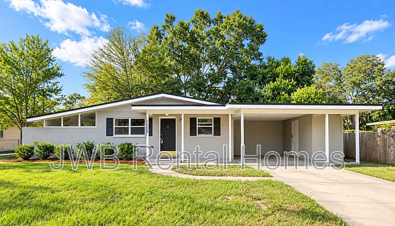 7532 Canaveral Rd