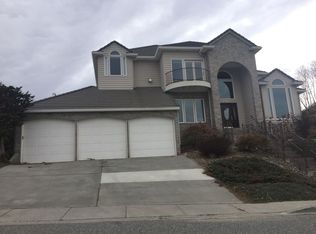 3647 W 42nd Ave, Kennewick, WA 99337