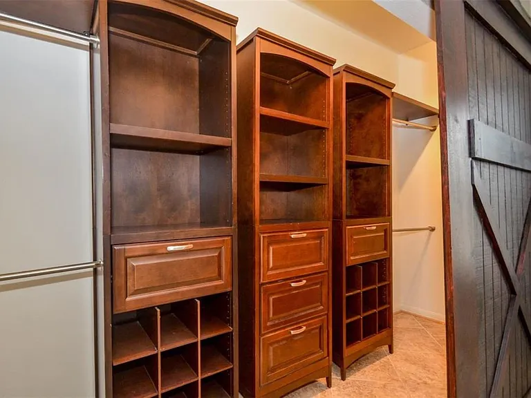 8075 El Mundo St #8075 — Photo 13