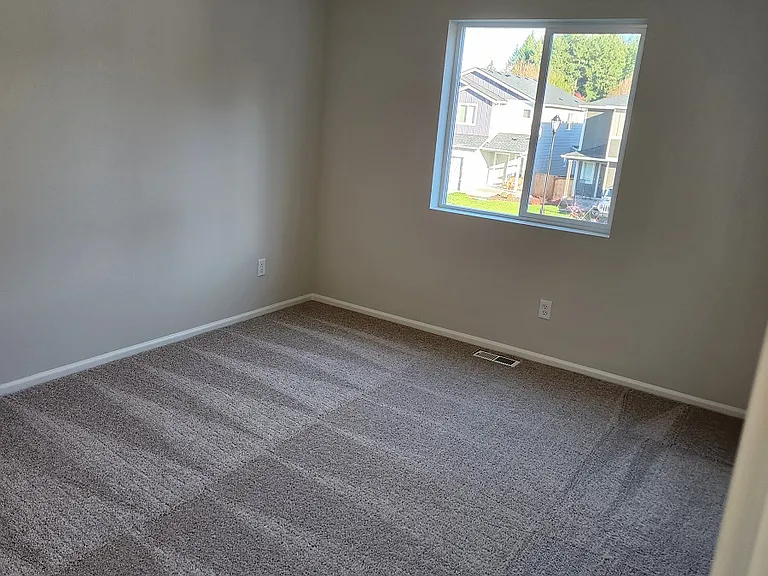 2721 Leaning Oak Pl SE — Photo 15