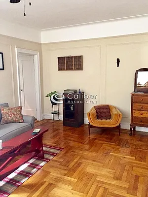Rented by Zjama Realty Corp | media 14