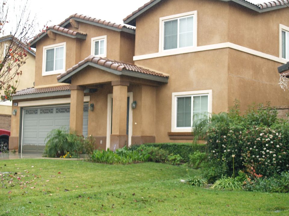 SIDE OF THE HOUSE