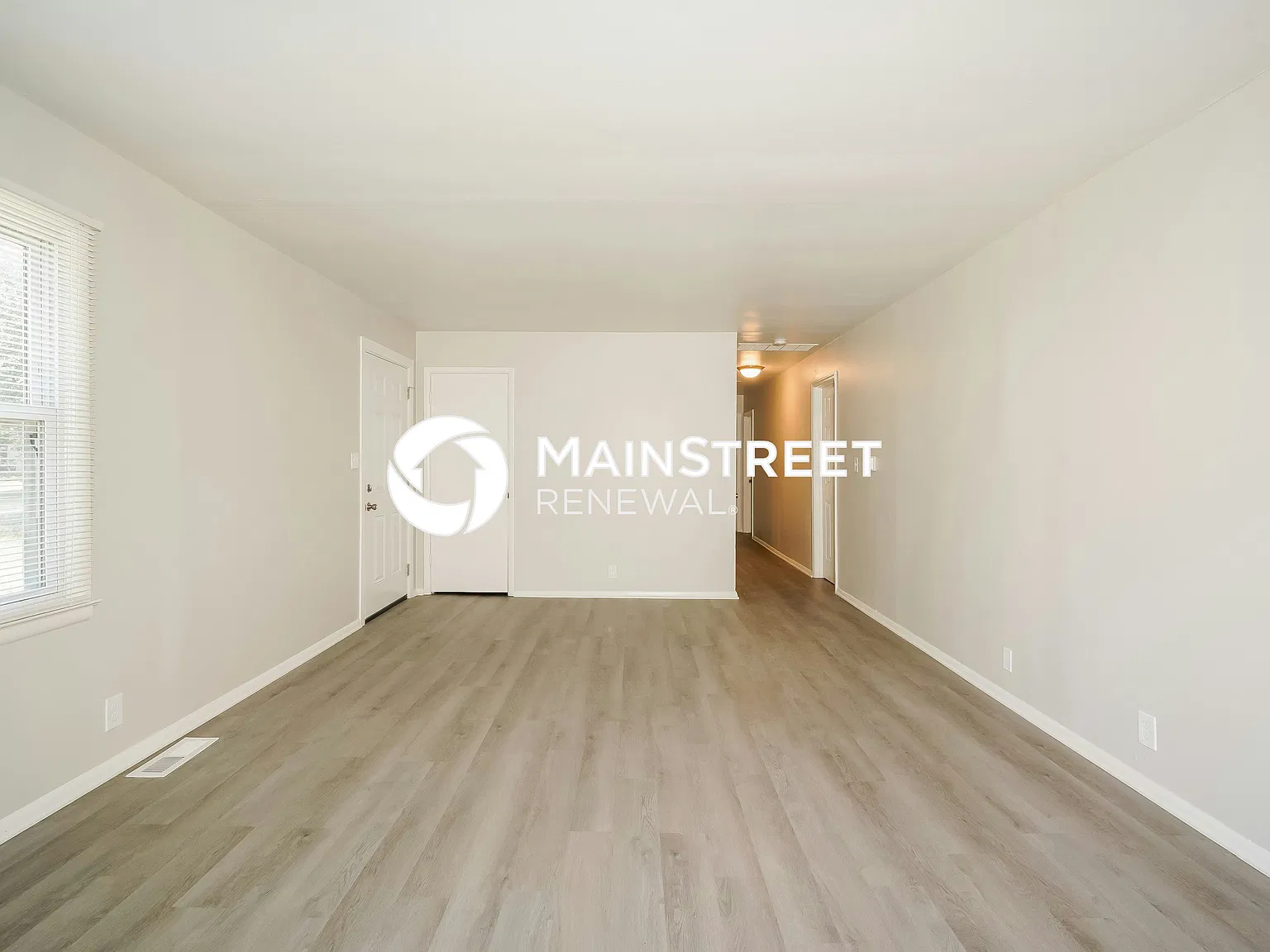 222 Richie Av — Photo 4