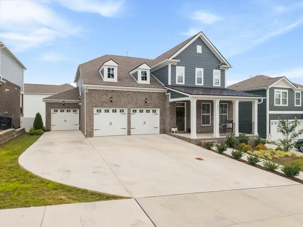 552 Gingerwood Ln, Hendersonville, TN 37075