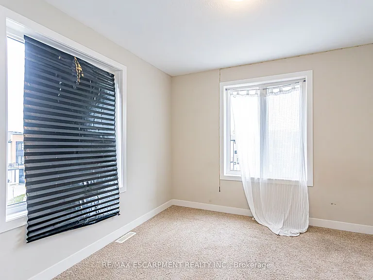 941 Manhattan Way — Photo 22