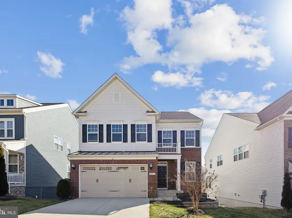 9513 Sanger St, Lorton, VA 22079