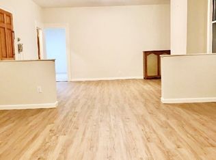 6824 62nd St #2, Ridgewood, NY 11385