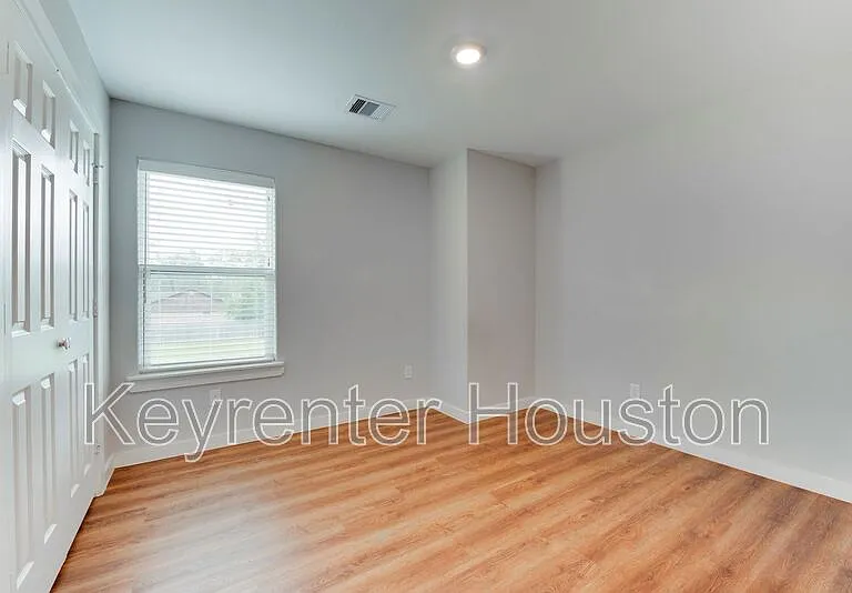 8635 Sunderland Rd #A — Photo 19