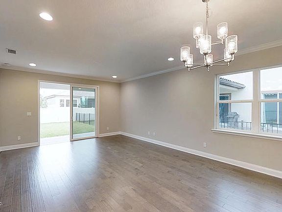 5th image of 60 Pienza Ave
