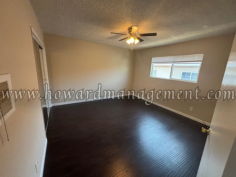 1005 Hill St — Photo 4
