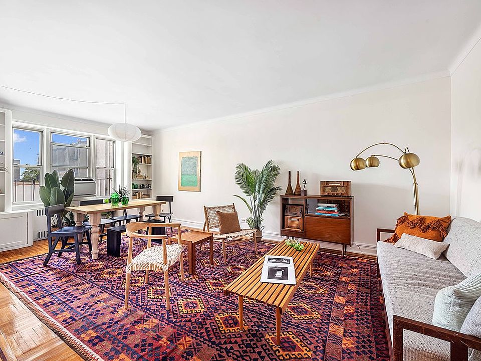 1st image of 60 Plaza St E APT 5M