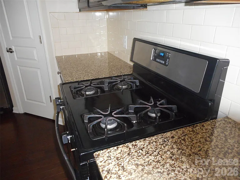 5860 Glassport Ln — Photo 24