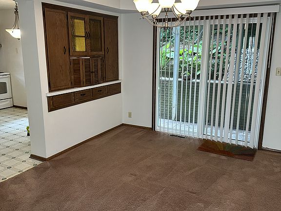 5th image of 1331 Martha Washington Dr