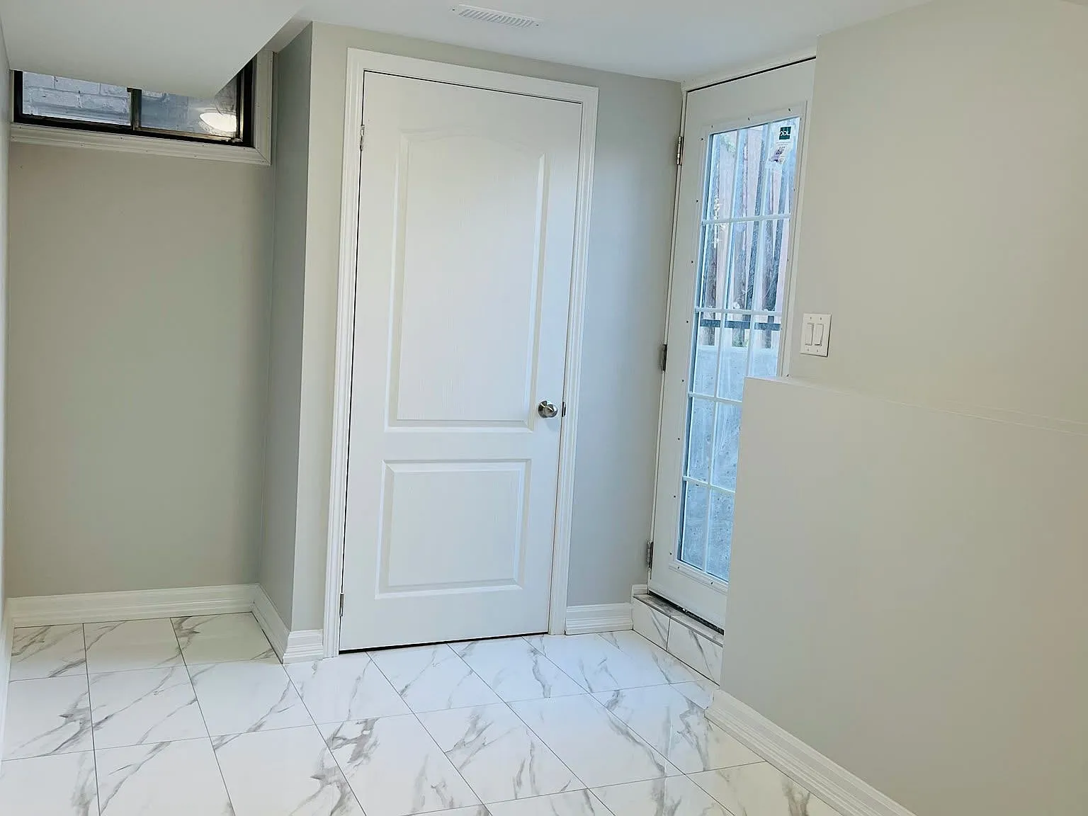 2 bed, $2,000 — Photo 2