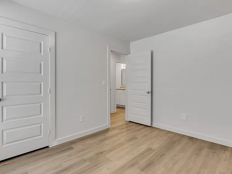 6333 Poppy Dr — Photo 10