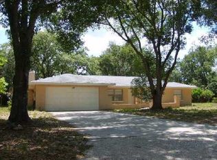 18611 Barton Dr, Lutz, FL 33549