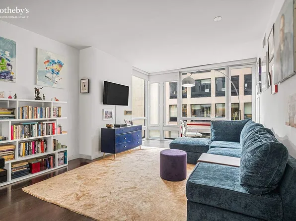 261 W 28th St APT 5D, New York, NY 10001