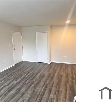2 bed, 900 sqft, $1,850 — Photo 2
