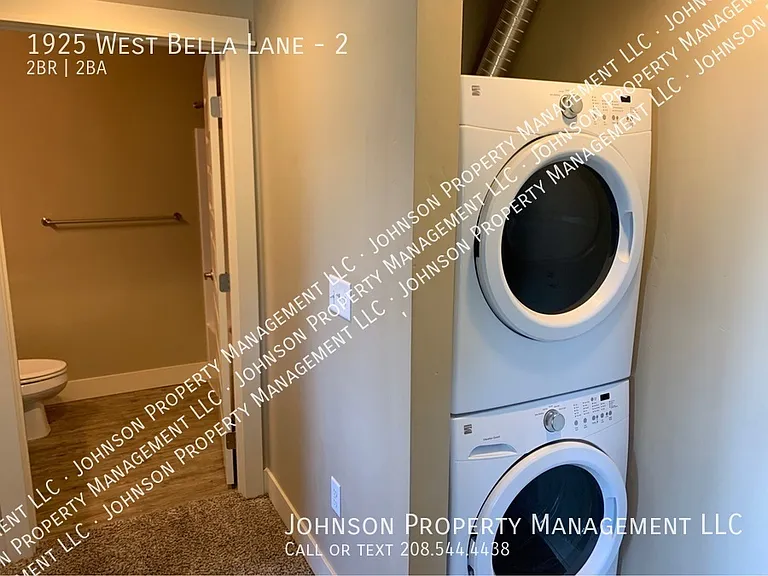 1925 W Bella Ln #2 — Photo 9