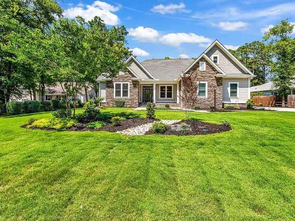 133 DeLoach Trail, Pawleys Island, SC 29585